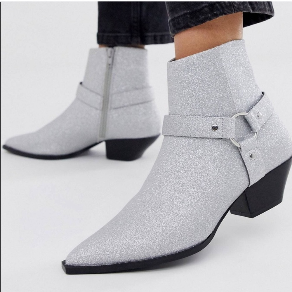 NEW ASOS Glitter Silver Ankle Boots✨👢